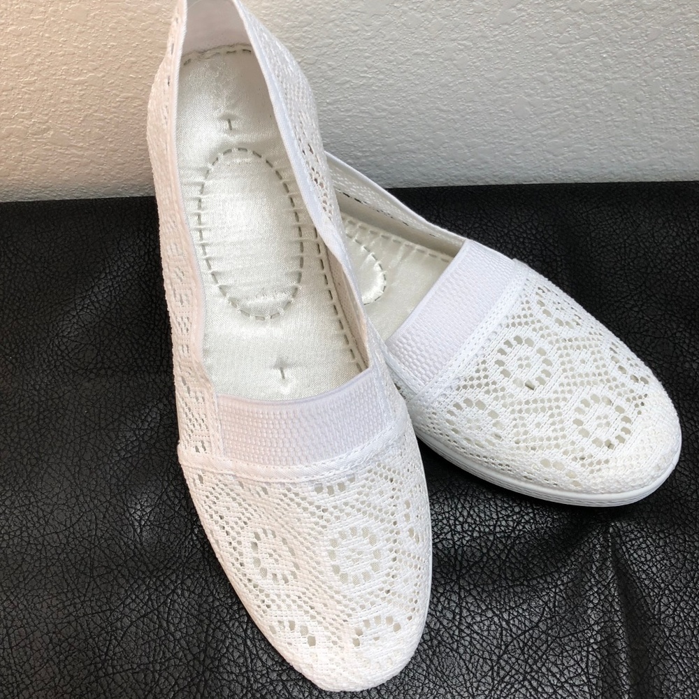 Brand New Women Lace/Crochet Slip ons - 6.5M